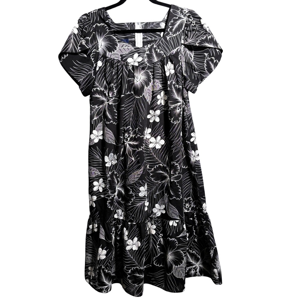 VTG Royal Creations Black White Hawaiian Dress Floral Tiki Whimsigoth Retro M